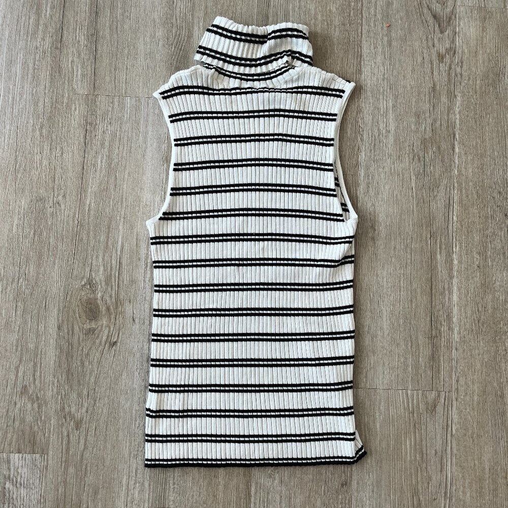 Womens Express Black/White Stripe Turtleneck Tank Top - M